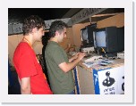 Ya que hay un C64 aquí... ¡Programemos una demo!